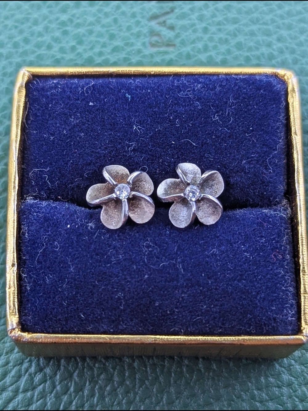 🌸 Stunning Sterling Silver Plumeria Stud Earrings ✨